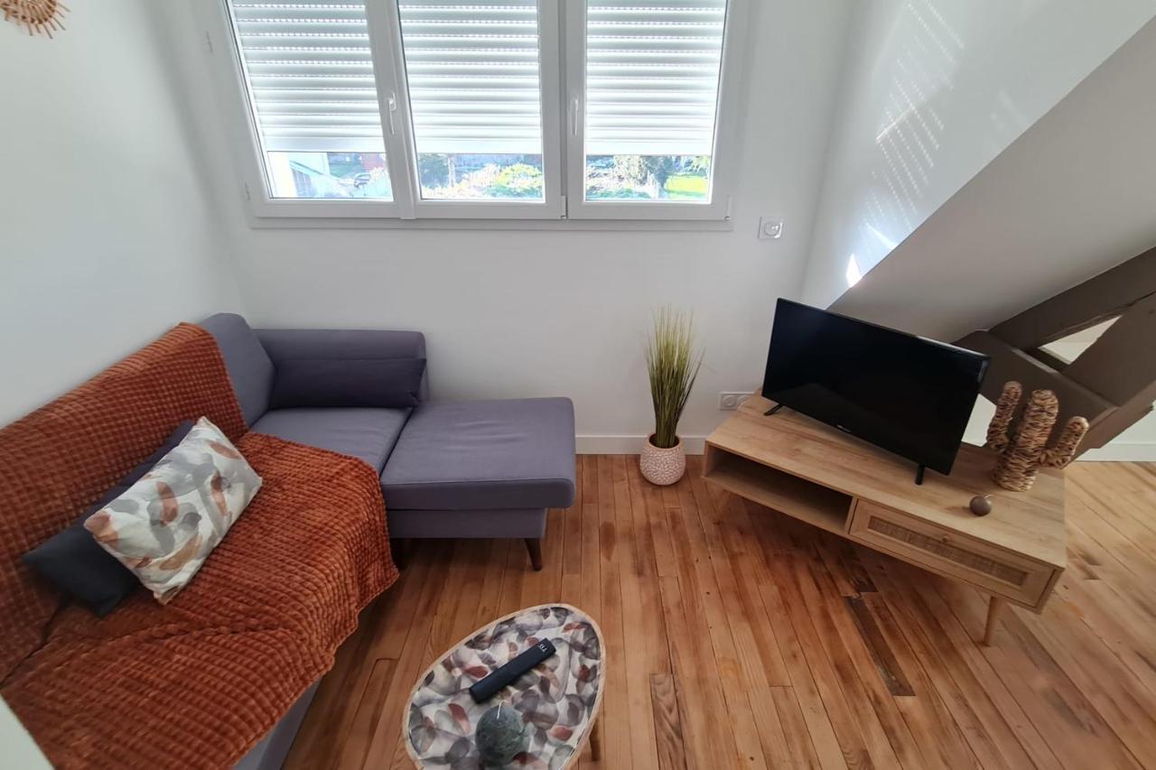 Appartement Le Jaures 5 - T2 - Dernier Etage à Hennebont Extérieur photo